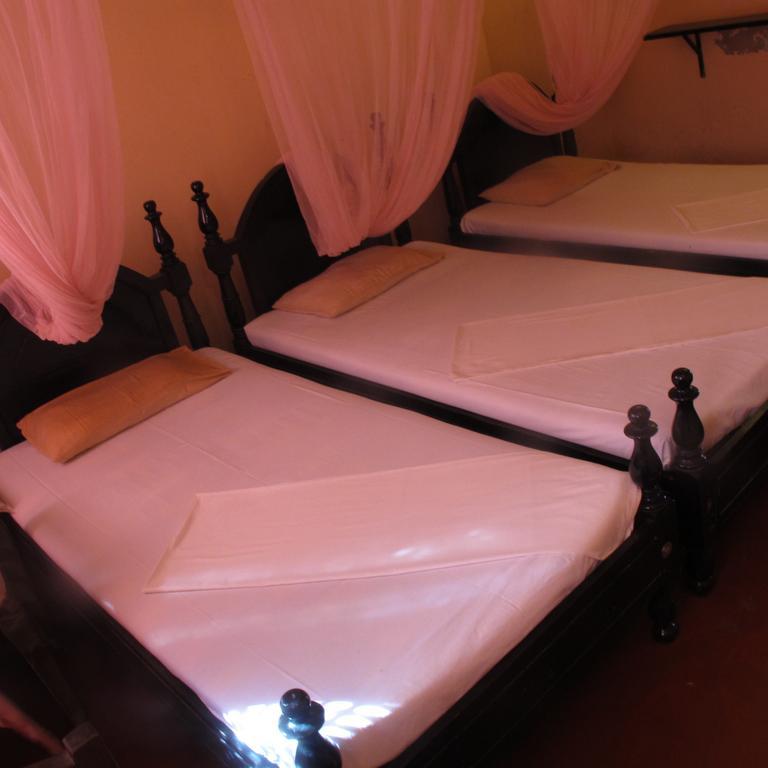 Shahira Hotel Nilaveli Kamer foto